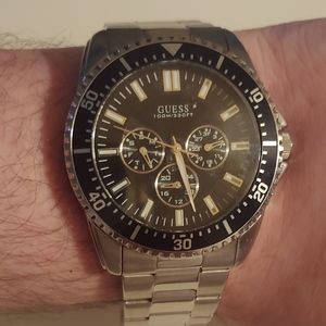 Guess Analog Men's Watch
